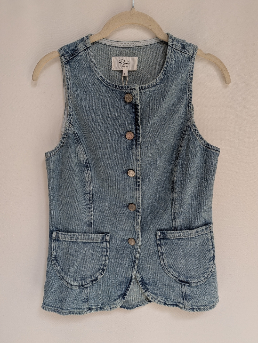 NWT Rails Portola Blue Fitted Cotton Denim Vest Top Size Small - Picture 4 of 11